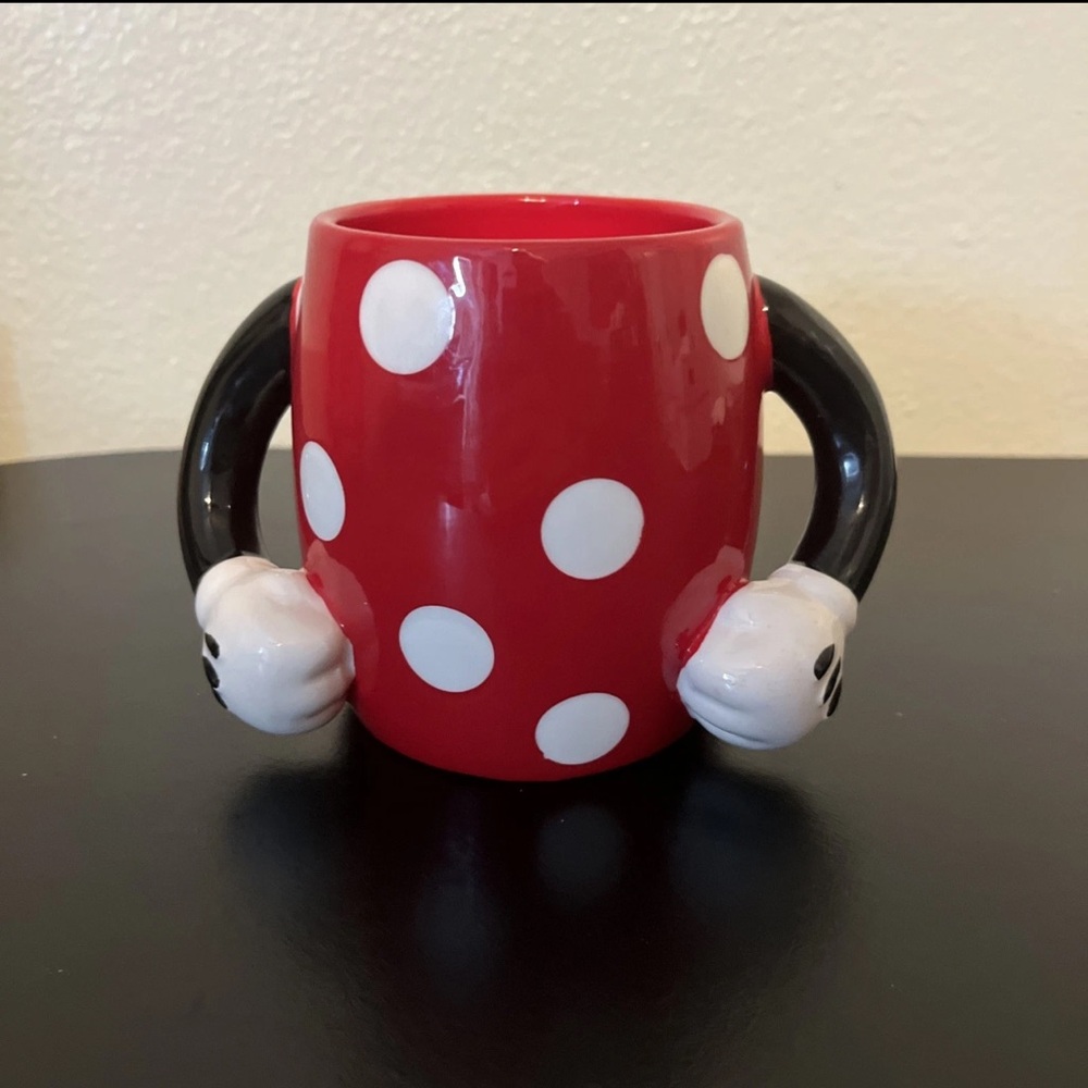 Disney Galerie Mug Minnie Mouse Red White Polka-dots Arm Handles 13 oz - Picture 1 of 6
